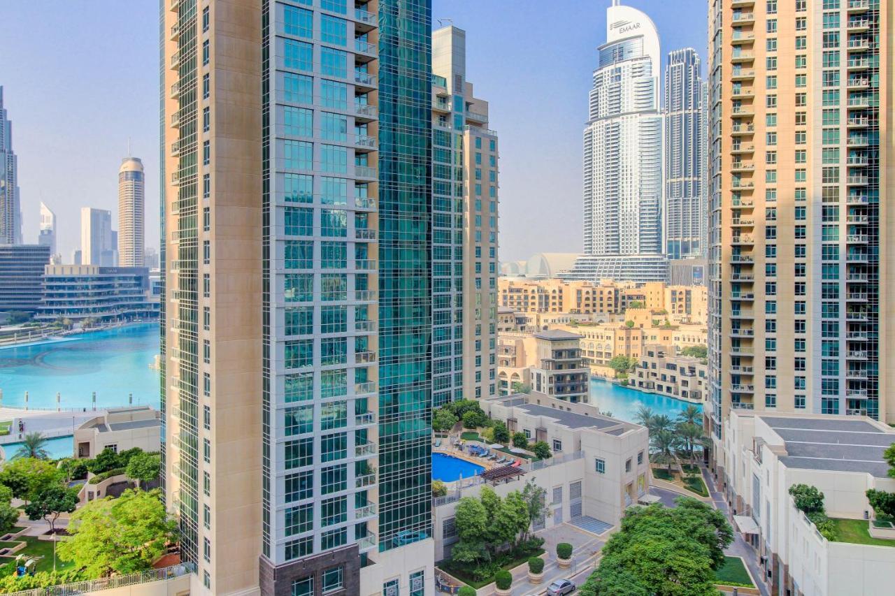 Durrani Homes - Luxurious Studio Near Dubai Mall With Pool View Bagian luar foto